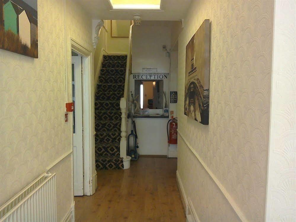The Cressington Hotel Blackpool Bagian luar foto