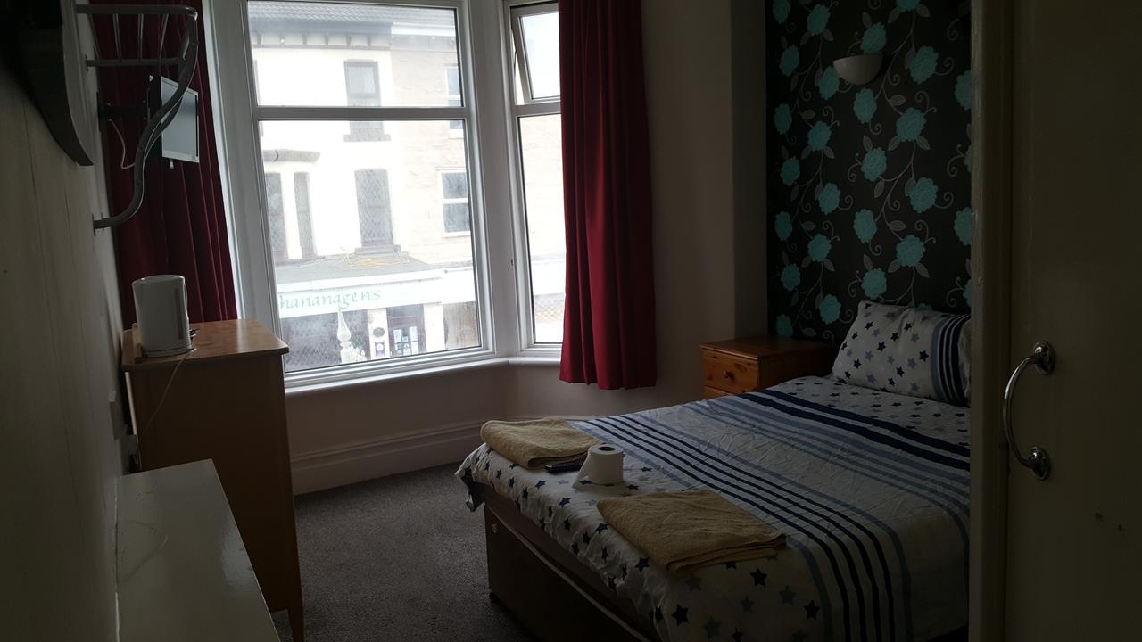 The Cressington Hotel Blackpool Bagian luar foto